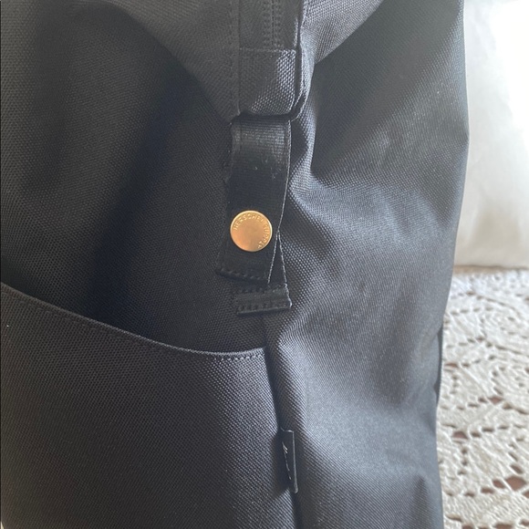 Herschel Supply Company Black Duffel Bag Spacious Travel Essential - Picture 6 of 13